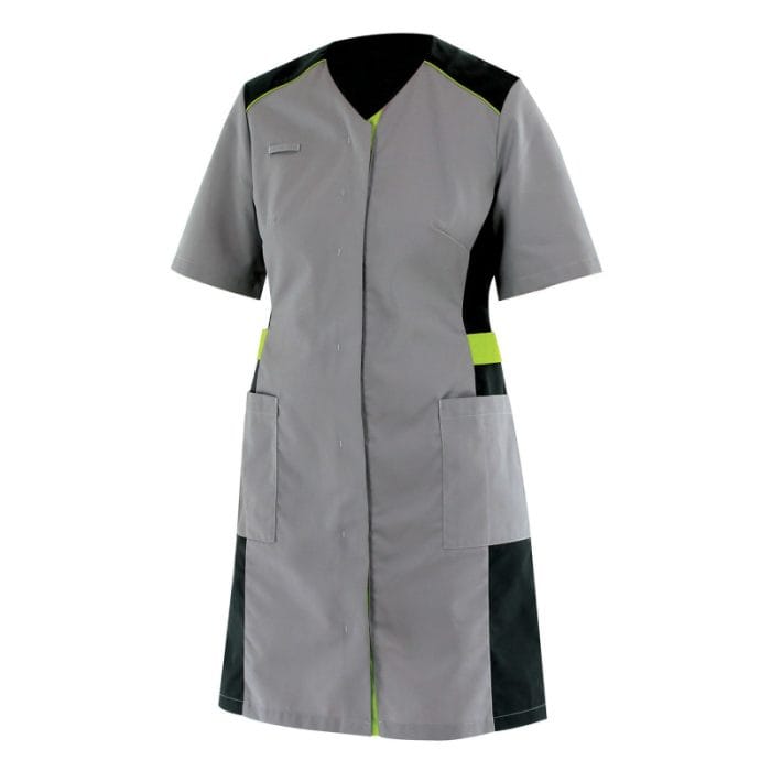 Blouse longue professionnelle pour femme modèle FACITY de Cepovett, coloris blanc, coupe élégante avec poches plaquées, distribuée par Merlin Textile.