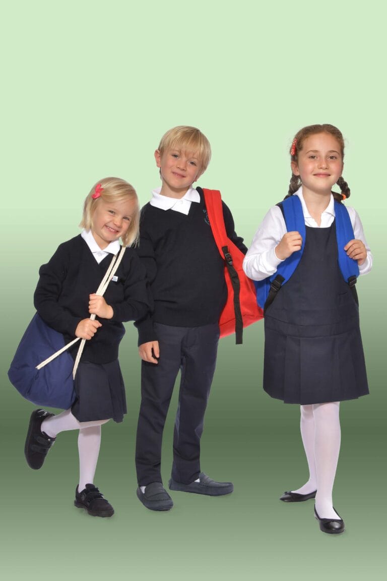 Uniforme Scolaire Fille : Ensemble Chemisier et Jupe Plissée Marine