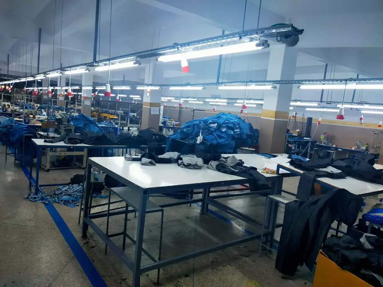 Atelier de fabrication de vêtements professionnels et uniformes à Casablanca